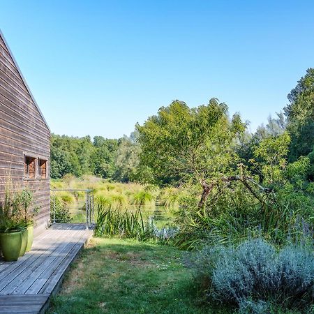 La Cabane Du Pont Du Douet Mazieres-de-Touraine Exterior foto